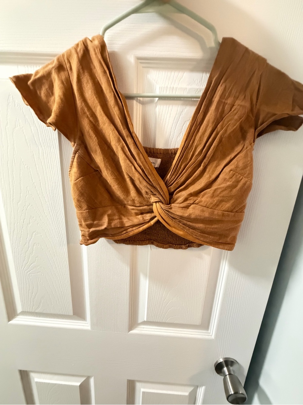 Knot-Front Cropped Top - Brown